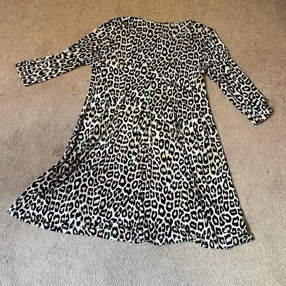 Chico's Charming Animal Print Dress. 1 - Picture 4 of 5